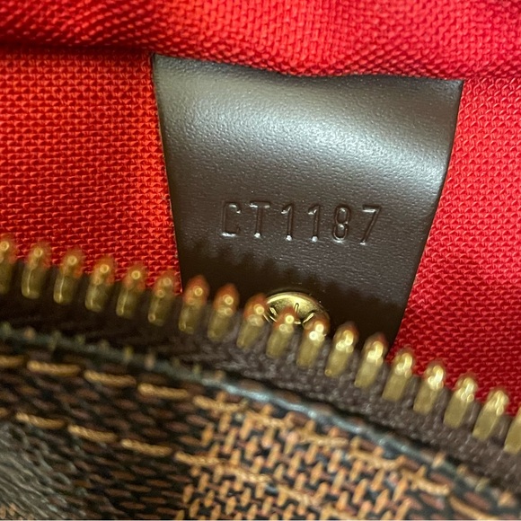 LV Speedy 30 - Picture 14 of 14